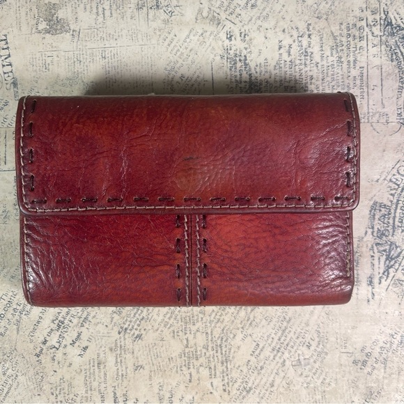 Fossil Vintage burgundy leather bifold wallet decorative stitching - Picture 1 of 12